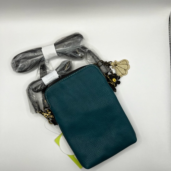 SALE CHALA Otters Cellphone Convertible Crossbody - Picture 8 of 8